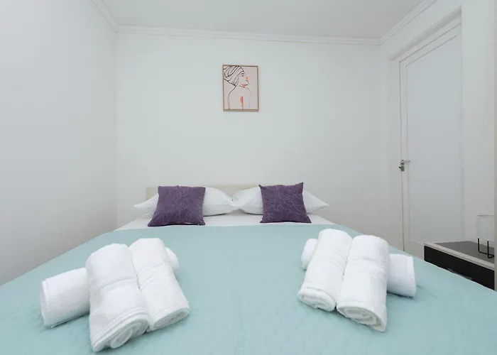 Violet Apartman Makarska