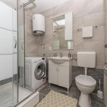 Violet Appartement Makarska